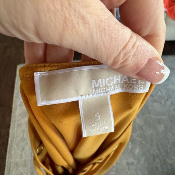 Mustard, Michael Kors, tank top size small - Picture 4 of 4